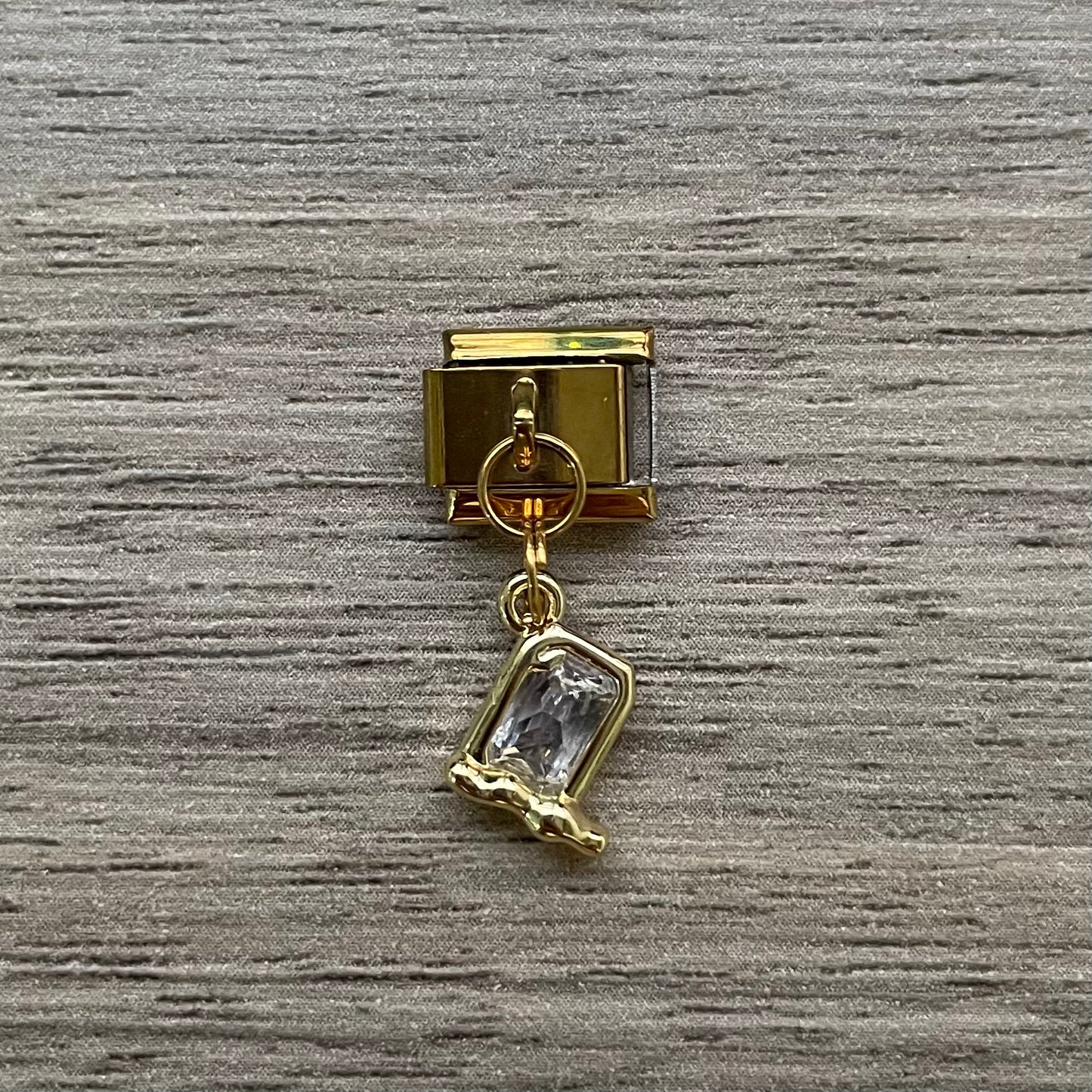 CHARM Colgante