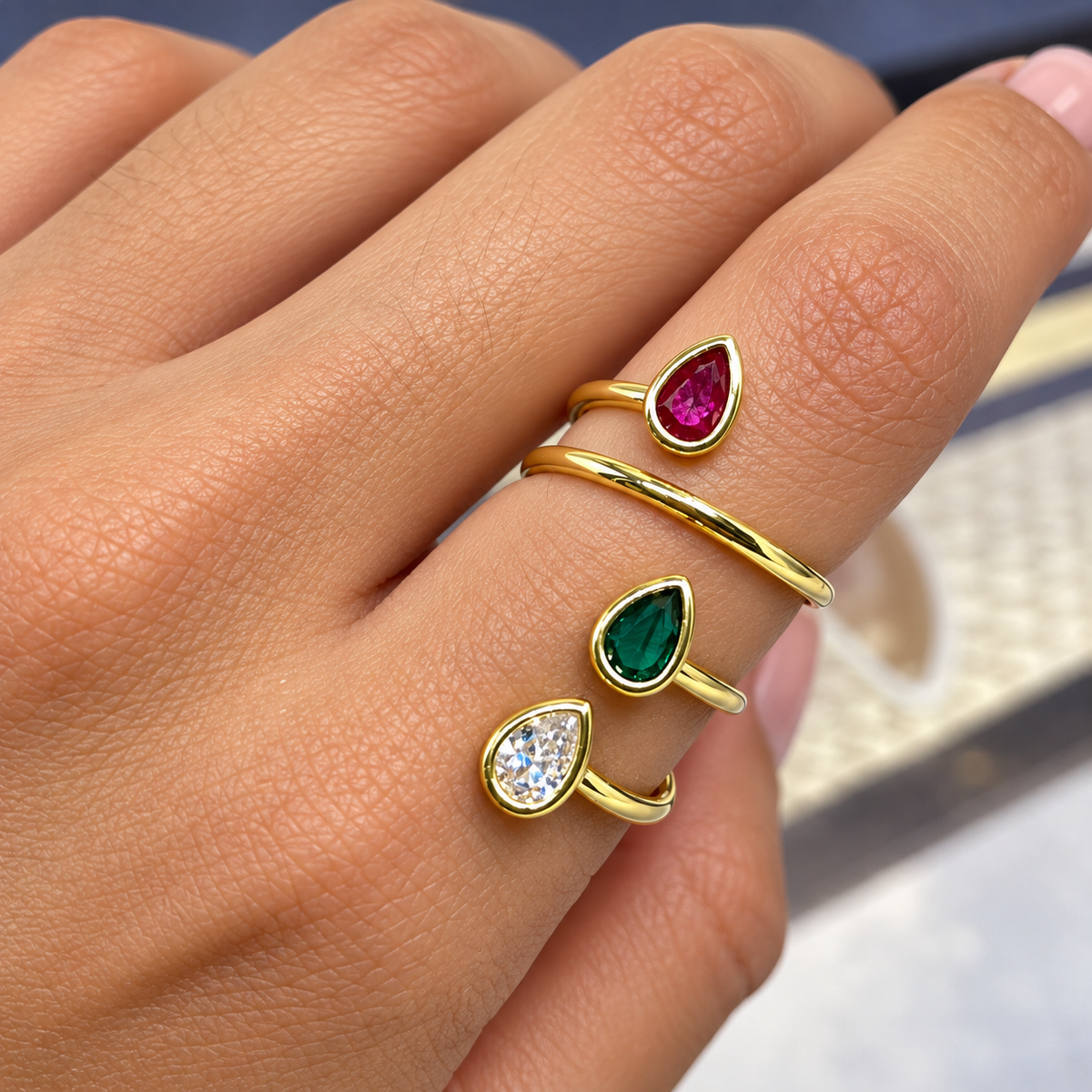 Anillo Espiral 3 Piedras