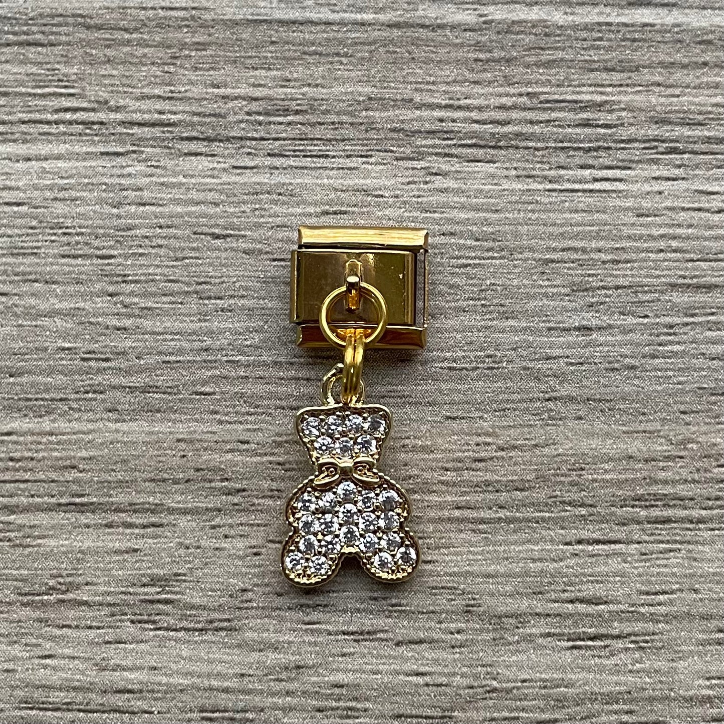 CHARM Oso Colgante con Zirconia 🧸