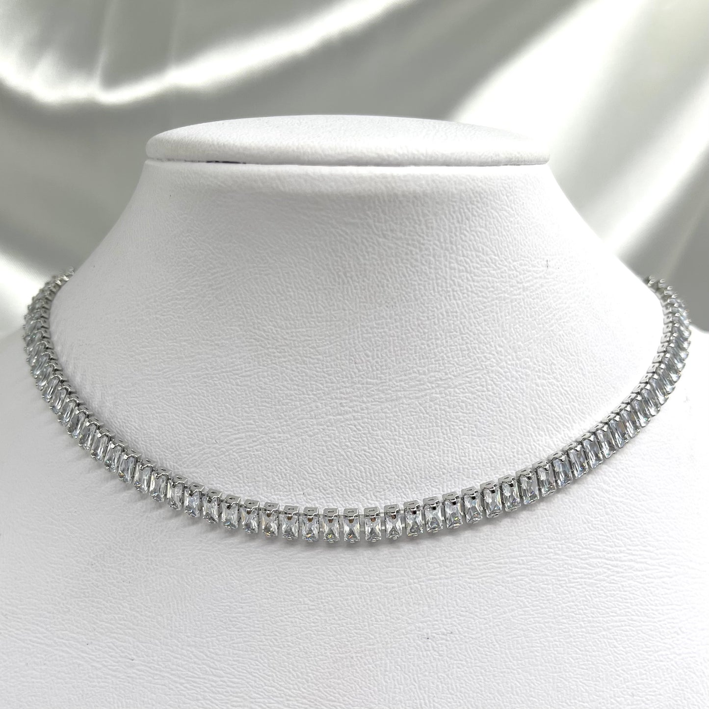 Choker baguettes