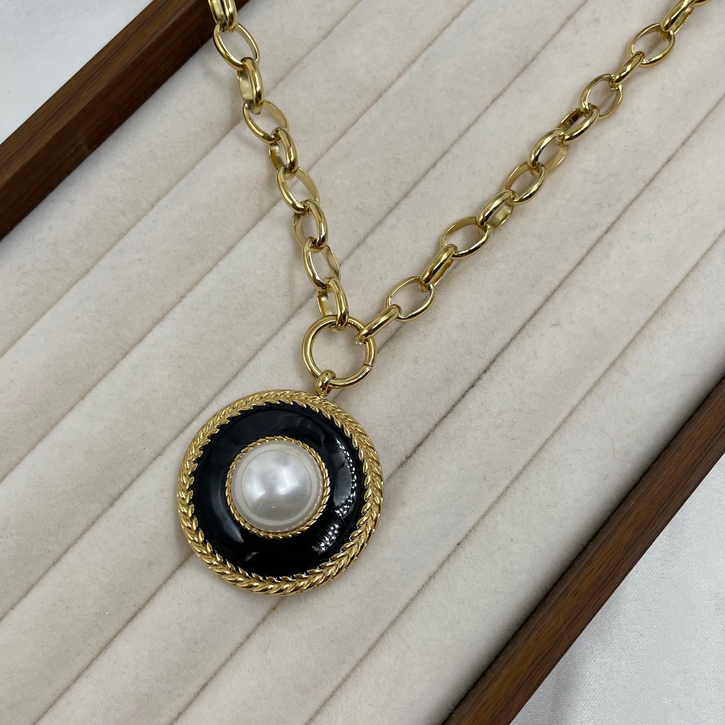 Collar