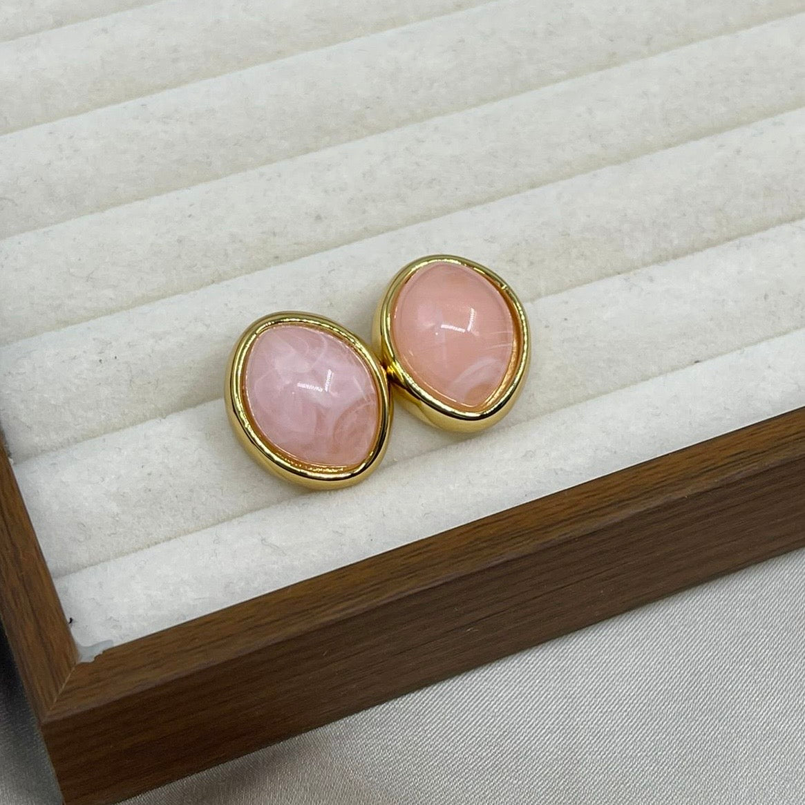 Aretes