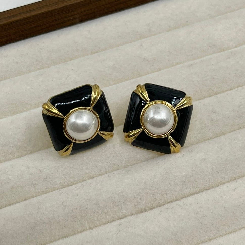 Aretes cuadro