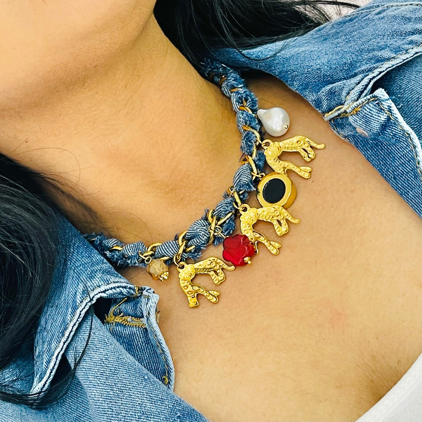 Collar de Mezclilla Pumas