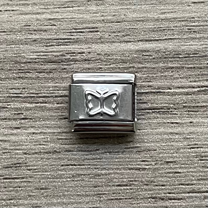 CHARM Mariposa Silueta