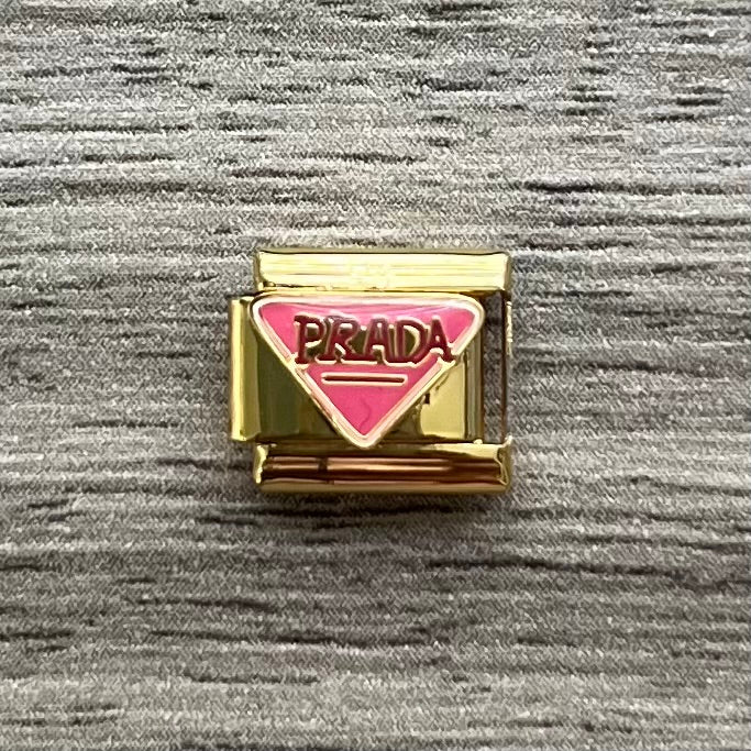 CHARM Prada Logo Rosa