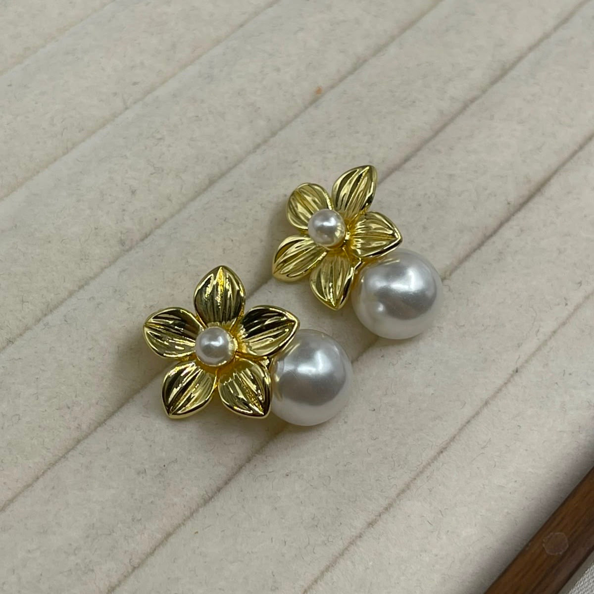 Aretes Flor perlas