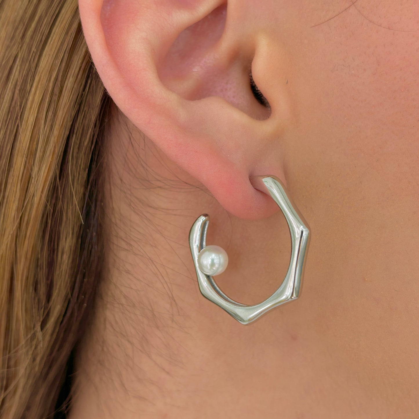 Arracadas redonda con perla