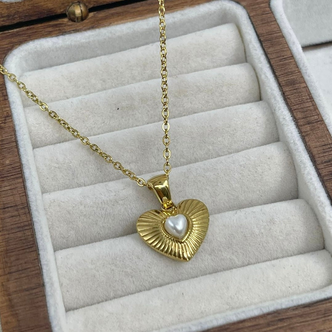 Collar corazón Acero