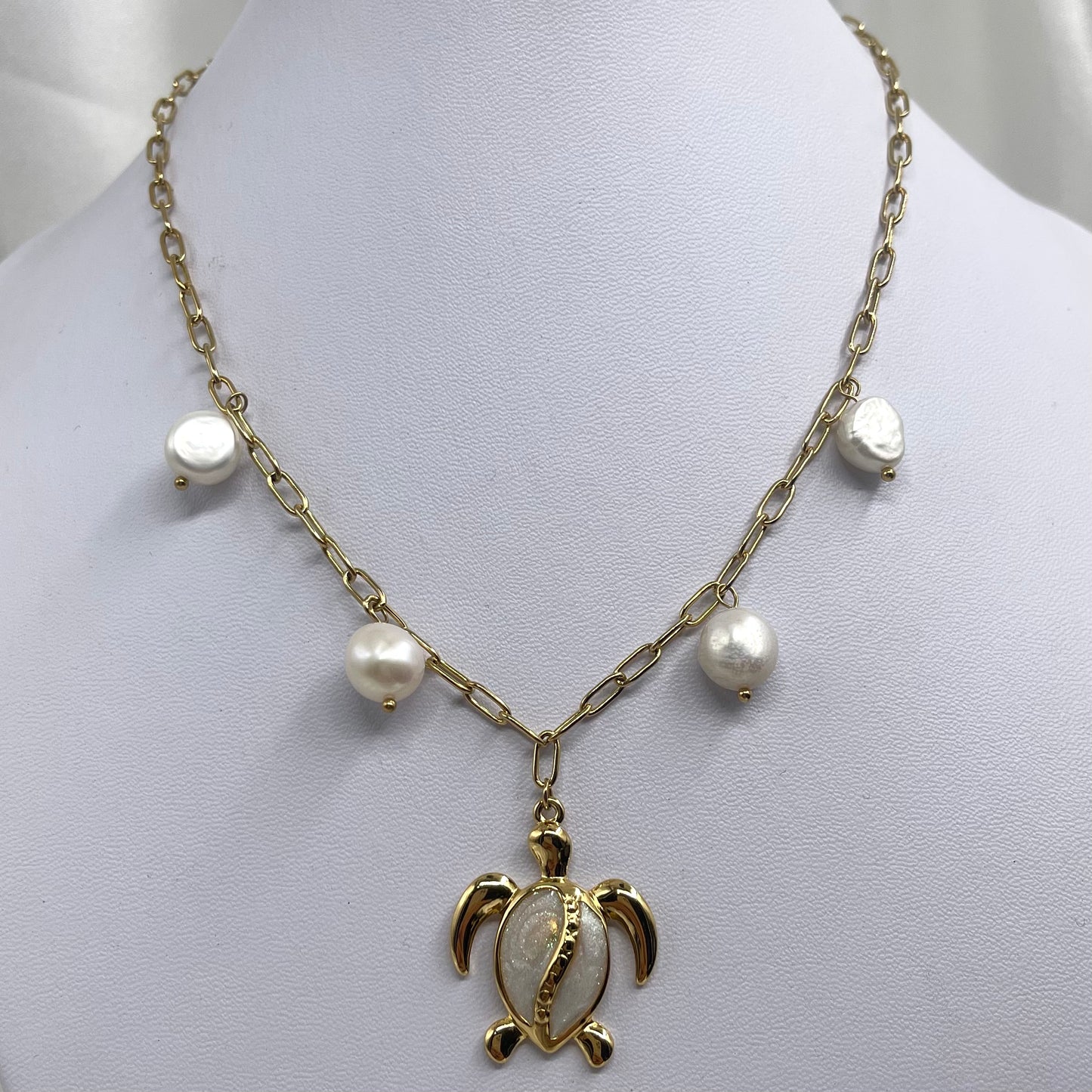 Cadena Tortuga de Mar y Perla