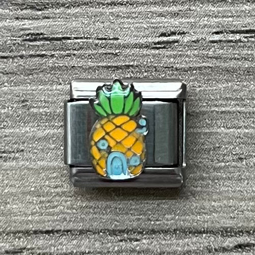 CHARM Piña Bob Esponja