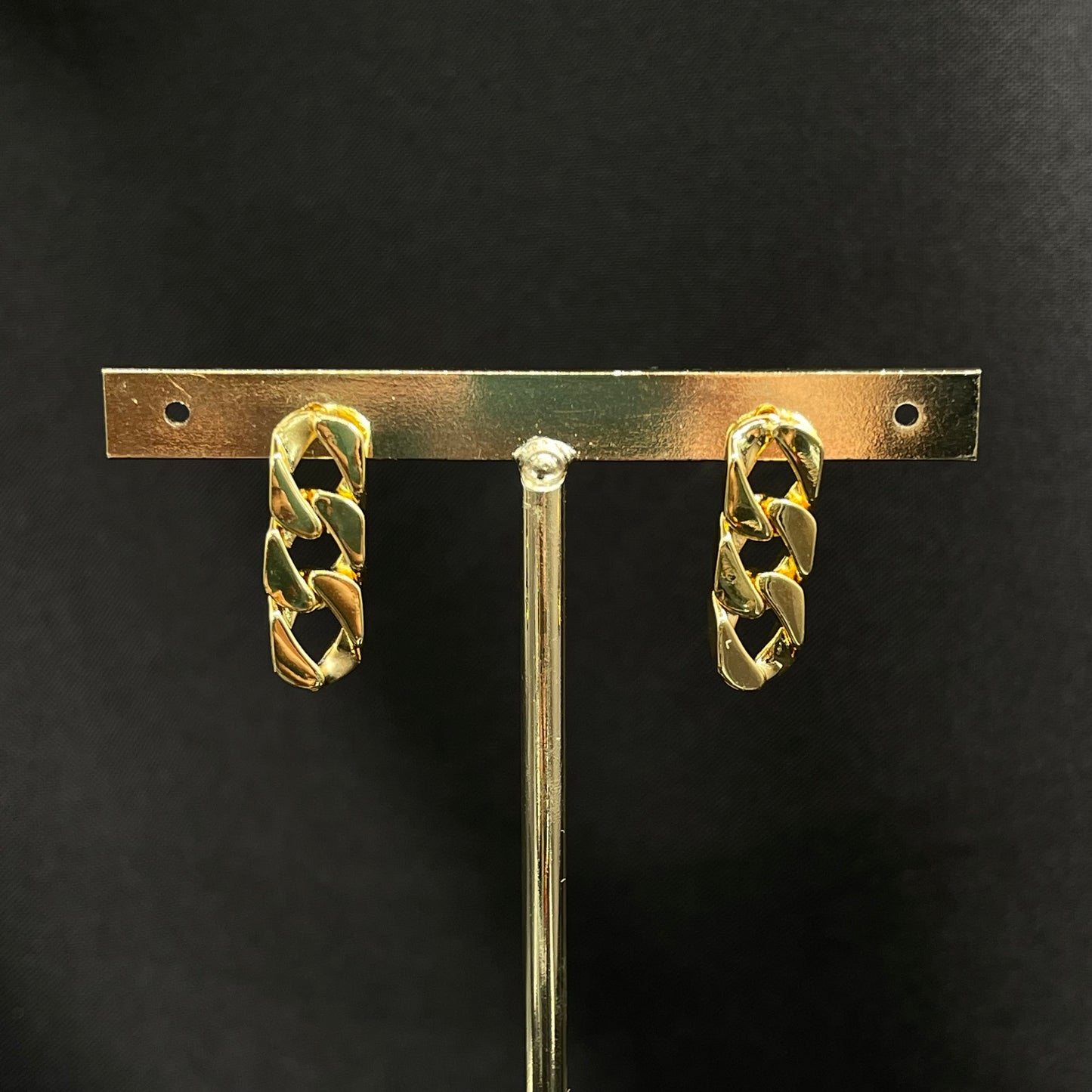 Aretes Eslabón Dorado