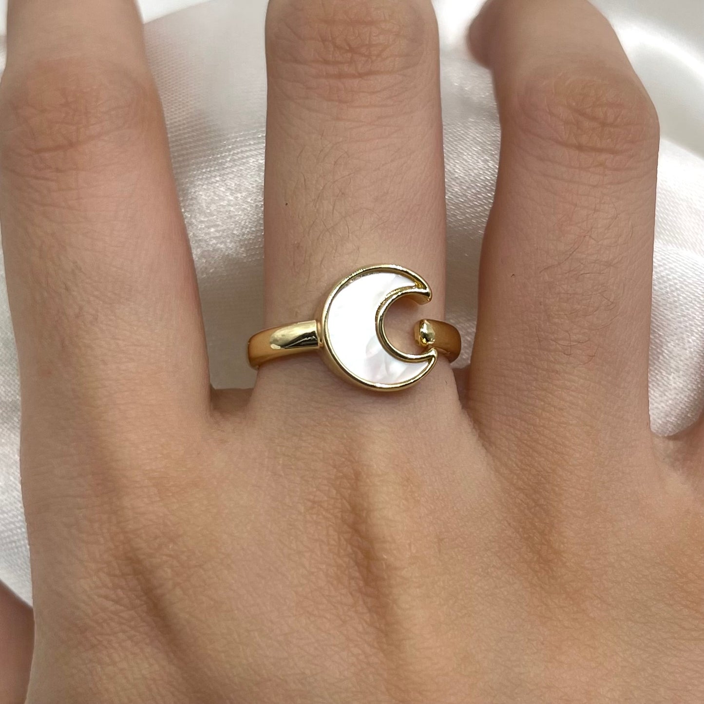 Anillo luna concha