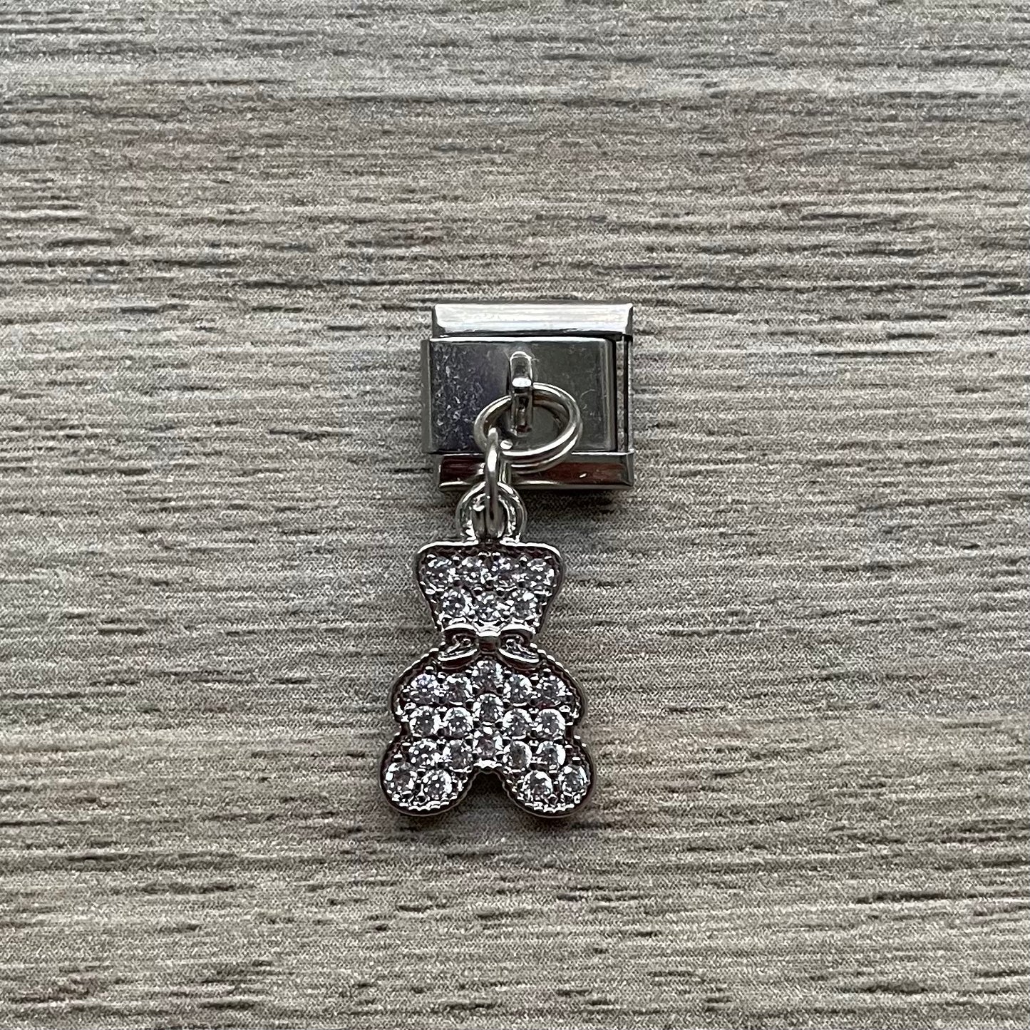 CHARM Oso Colgante con Zirconia 🧸