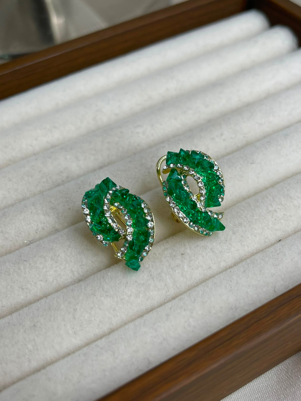 Aretes cristales verdes