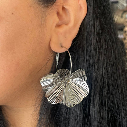 Aretes Flor Metal