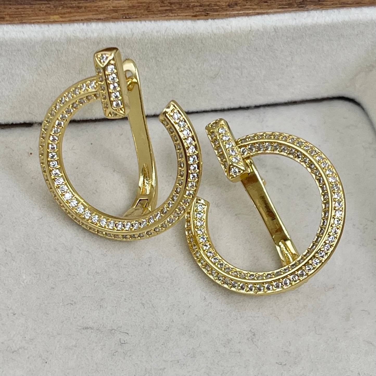 Aretes Medio Círculo Circonia