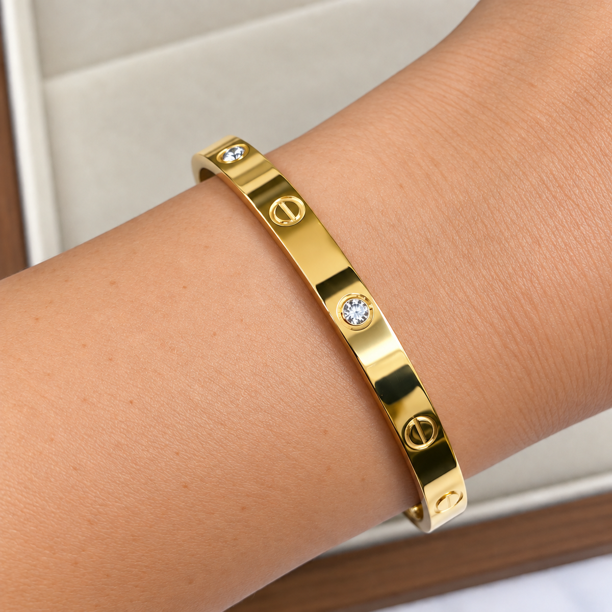 Pulsera tipo Cartier con Zirconia