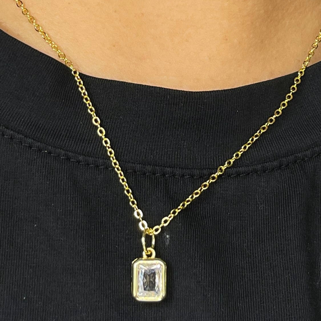 Collar dije cuadro