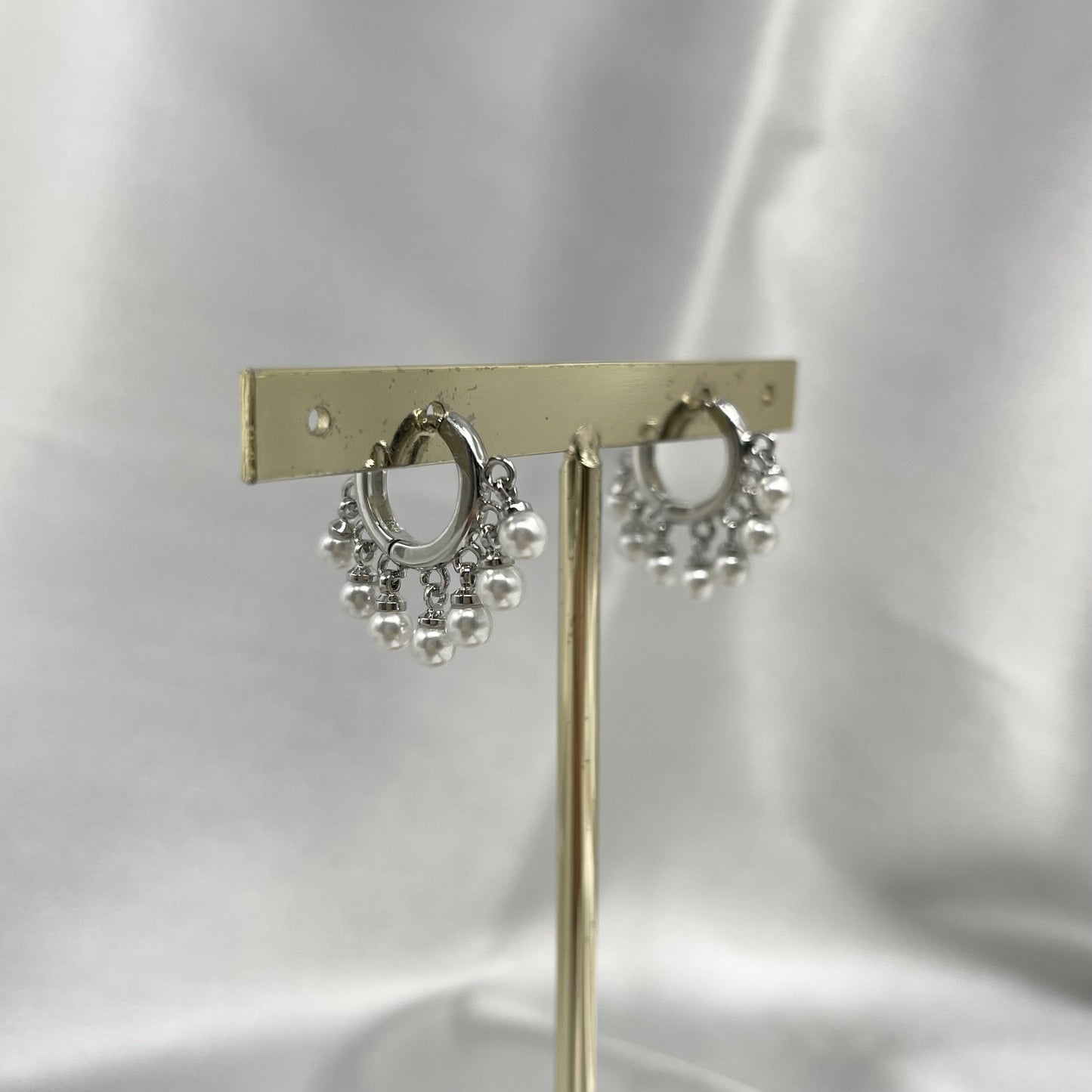 Arracadas perlitas colgantes