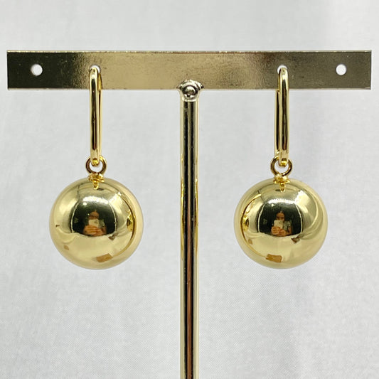 Aretes bola cascabel