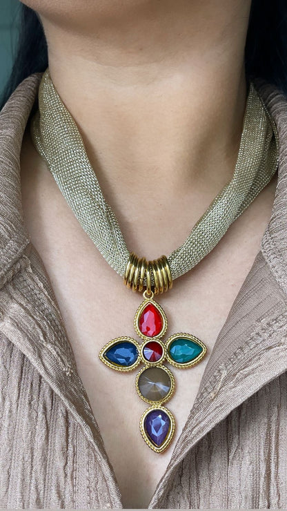 Collar Malla Cruz