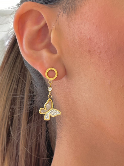 Aretes mariposa diferentes