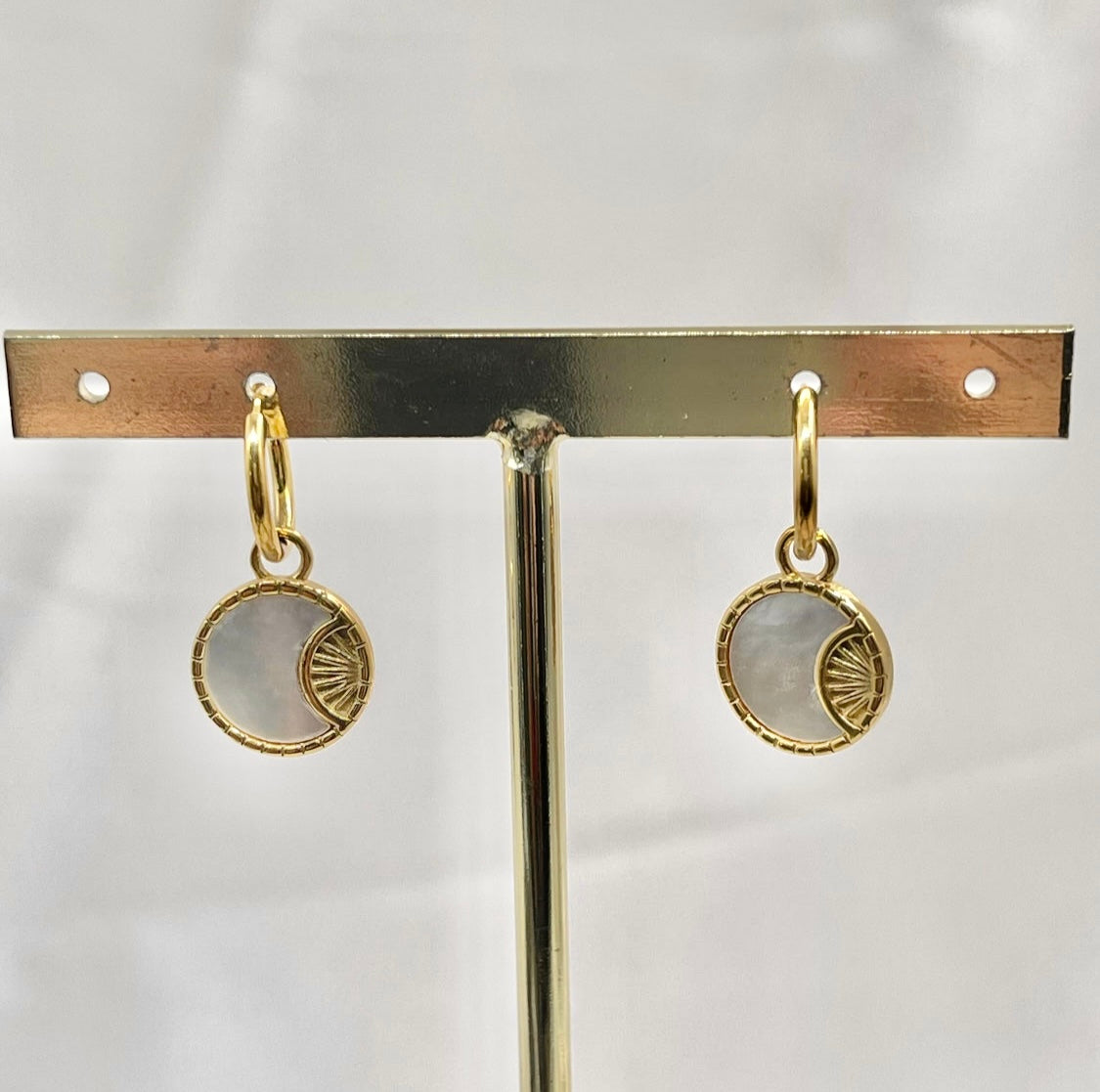 Aretes luna de concha