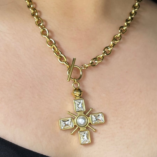 Collar Cruz