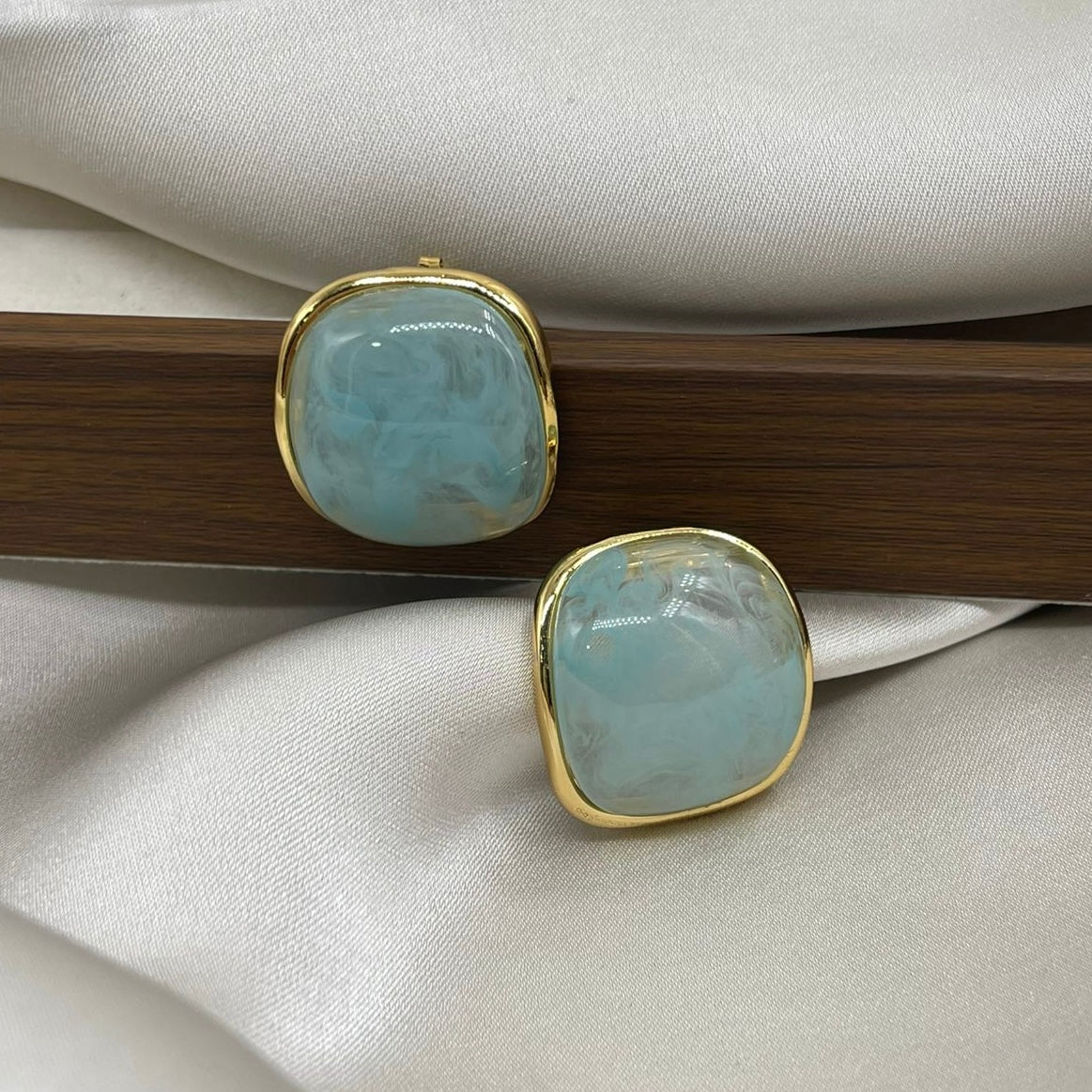 Aretes