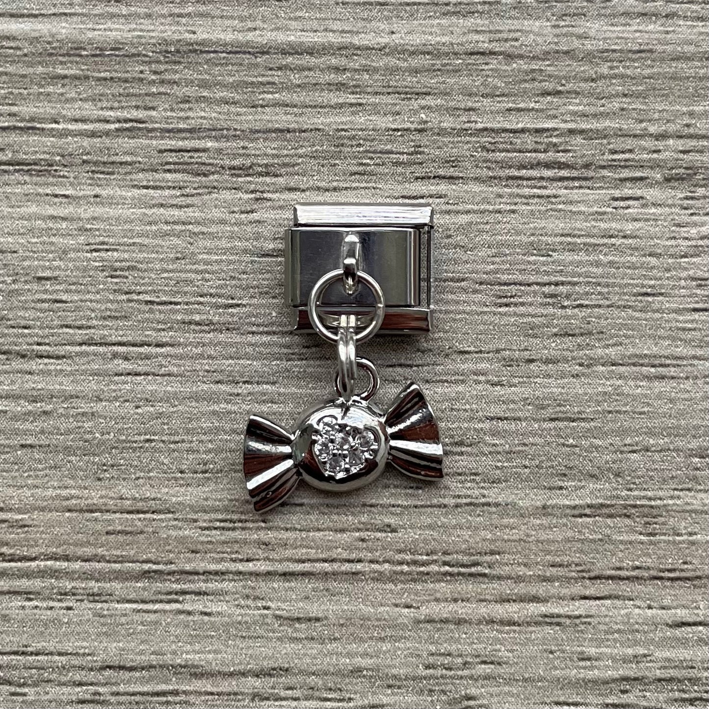 CHARM Dulce Colgante