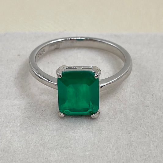 Anillo rectángulo verde