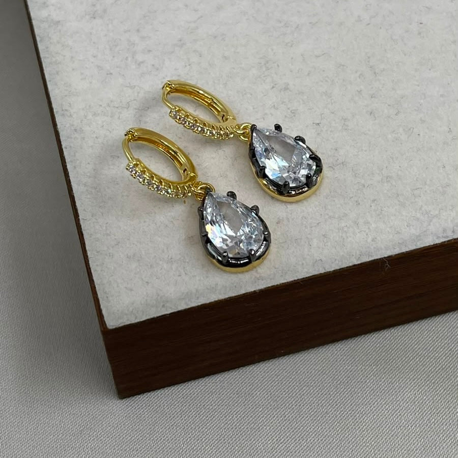 Aretes con borde negro