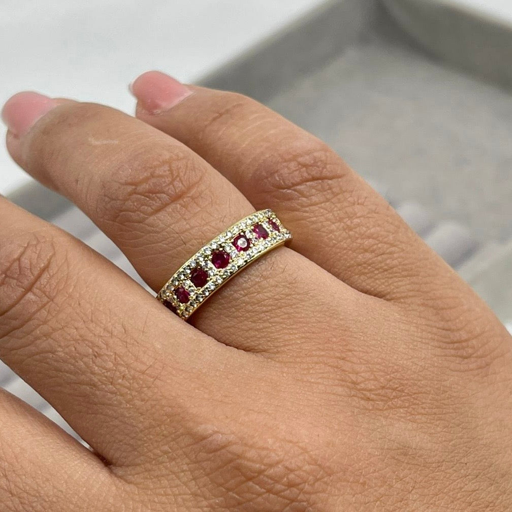 Anillo con Zirconias