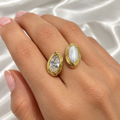 Anillo Perla con Zirconia