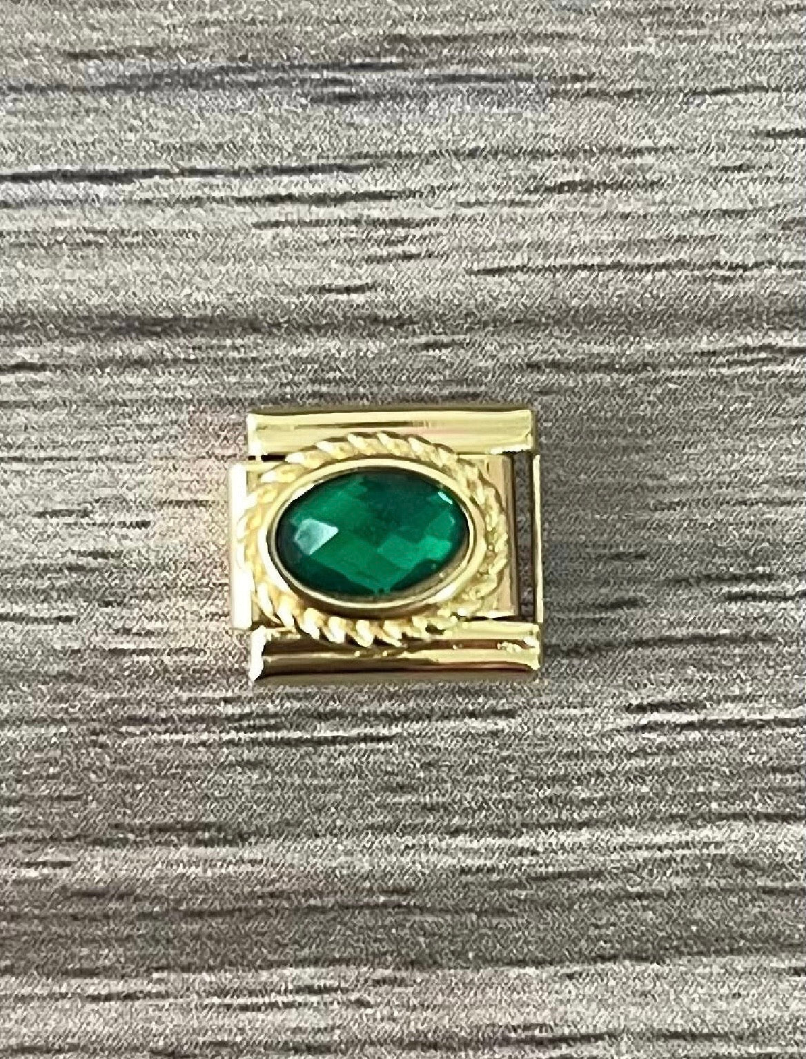 CHARM Gema Golden