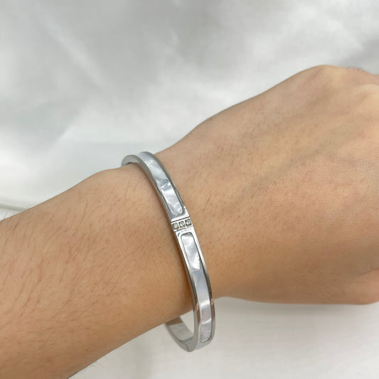 Brazalete bangle perla