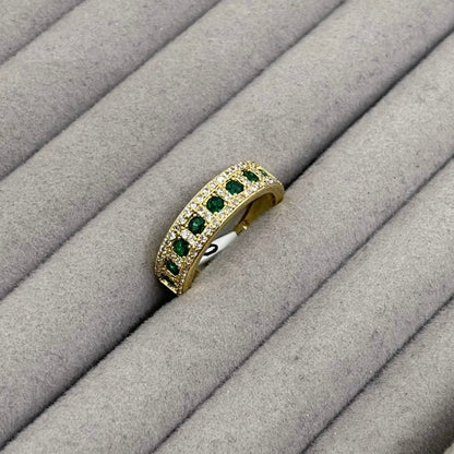 Anillo con Zirconias