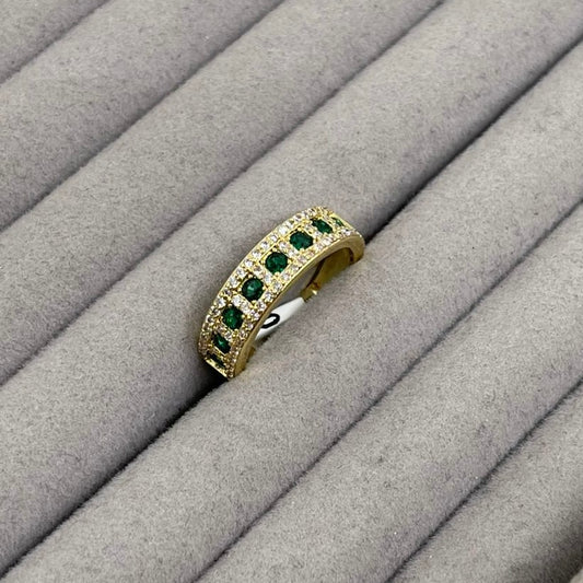 Anillo con Zirconias
