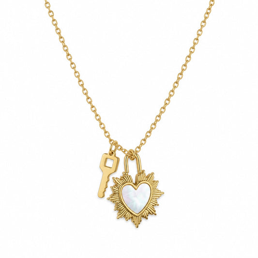 Dije corazón concha y llave