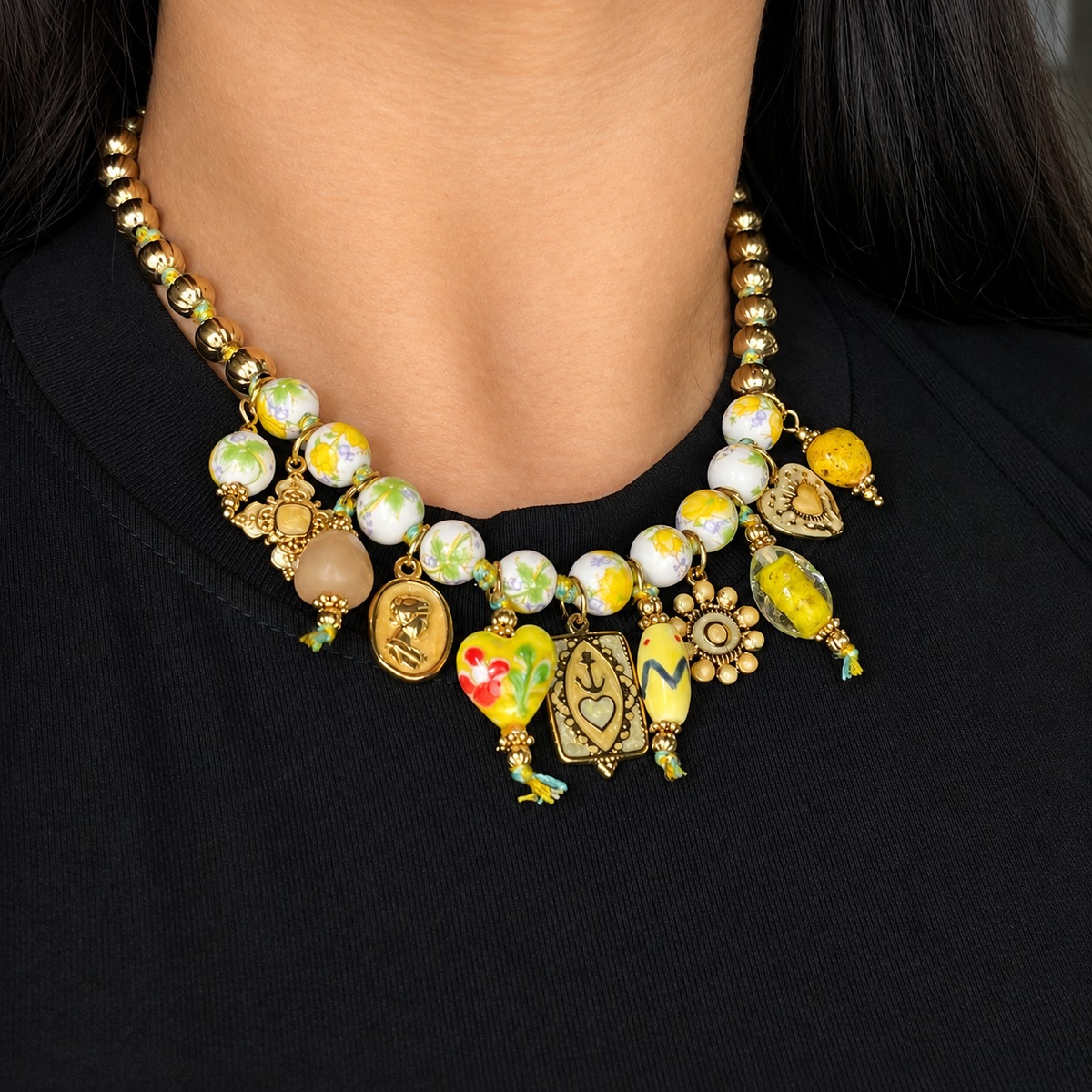 Collar Artesanal con Dijes