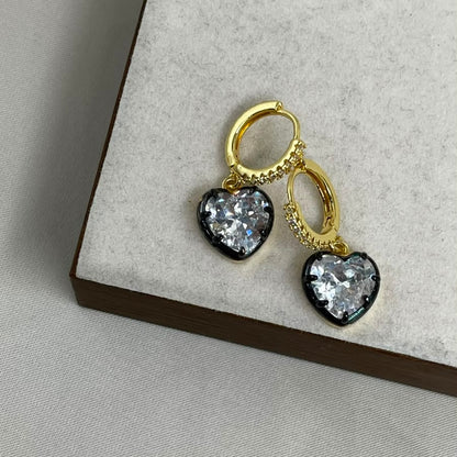 Aretes con borde negro