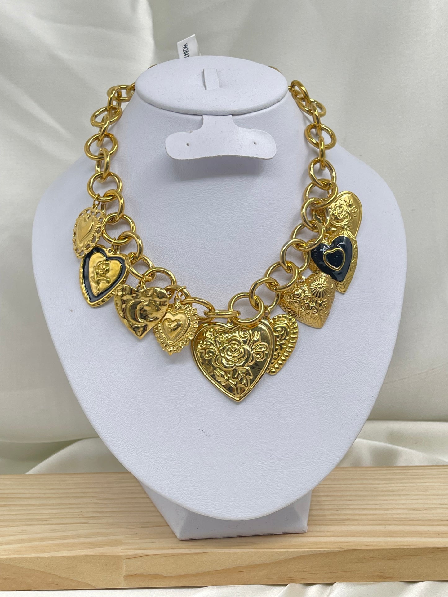 Collar Corazón Flor Negro