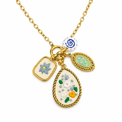 Collar Flor Bordada
