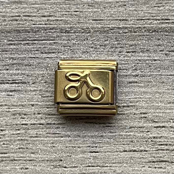 CHARM Cherry Silueta