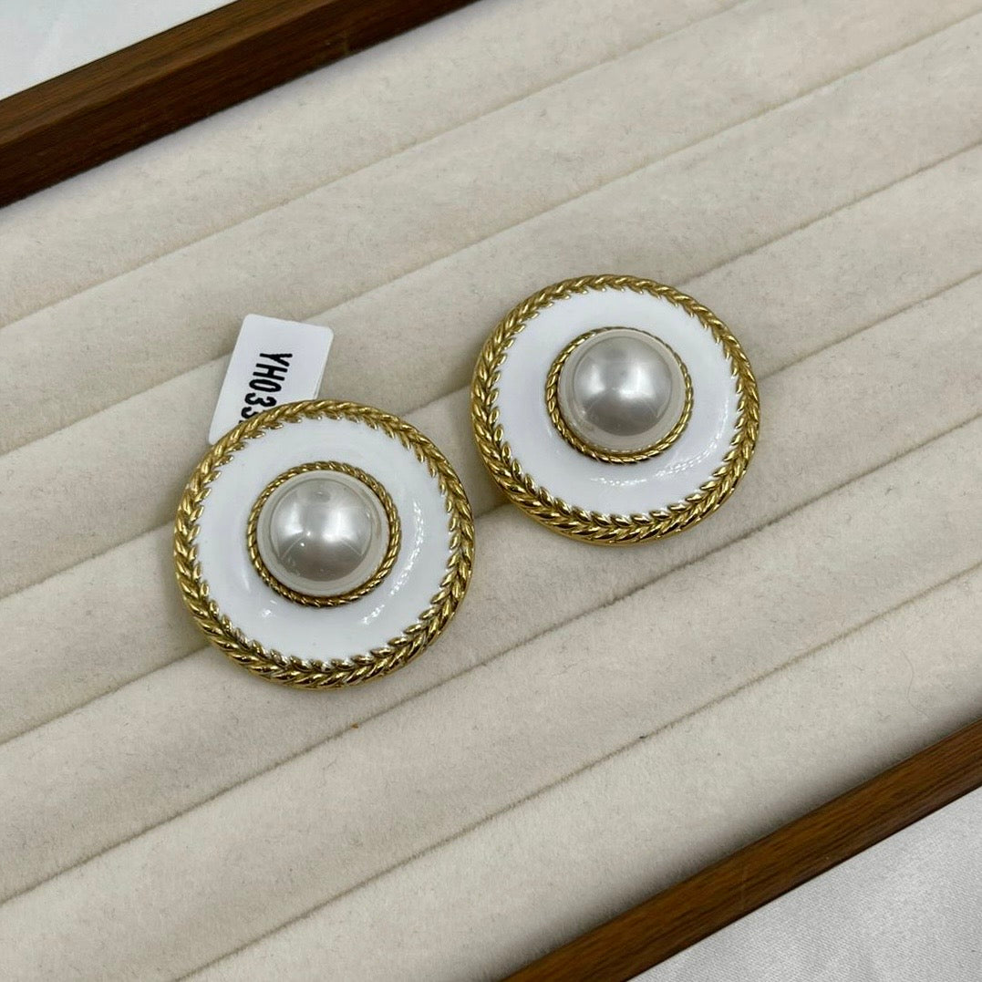Aretes