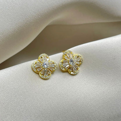 Aretes Clip Flor Baguettes