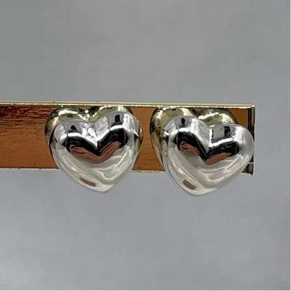 Aretes corazón globito