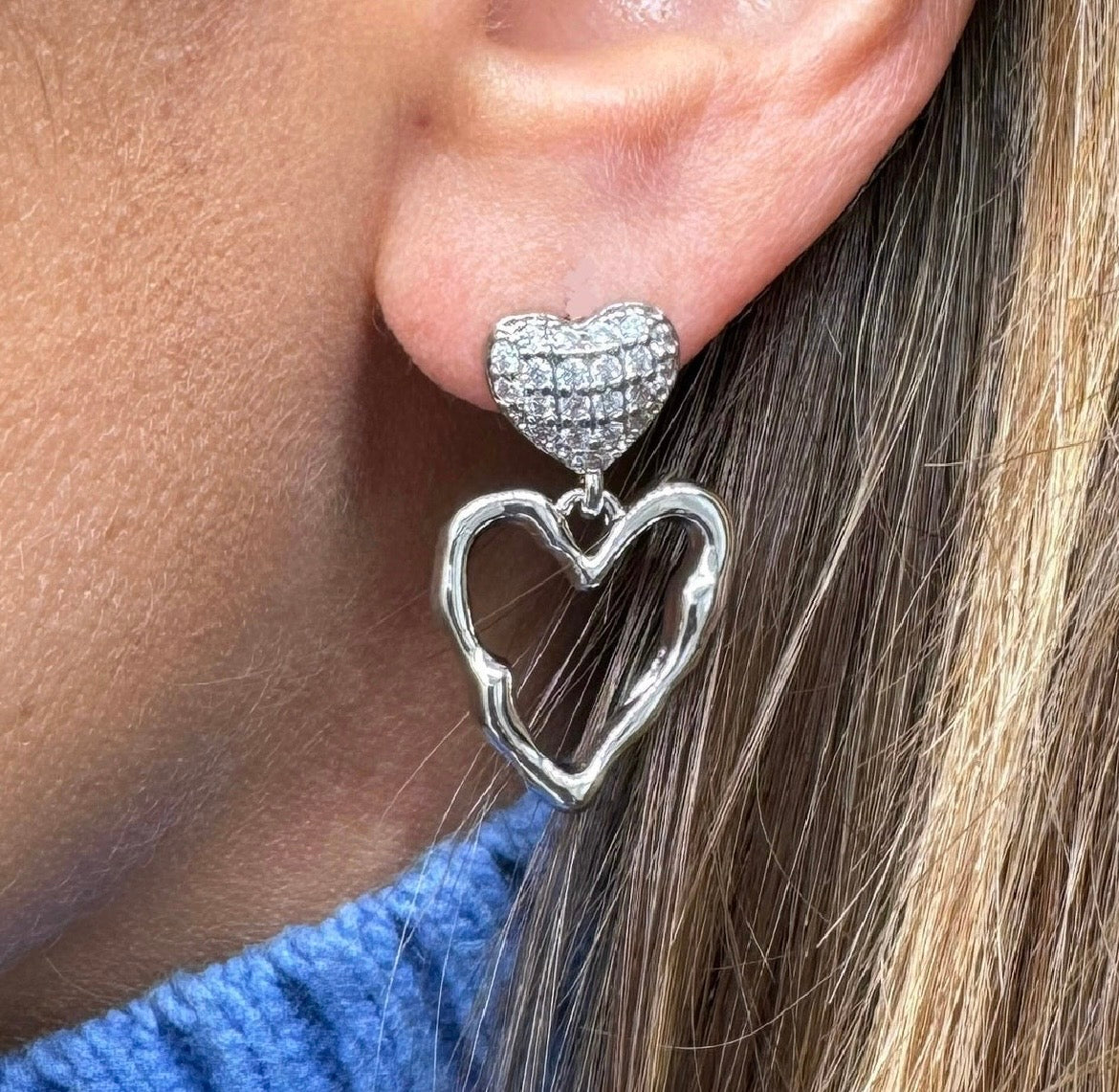 Aretes doble corazón