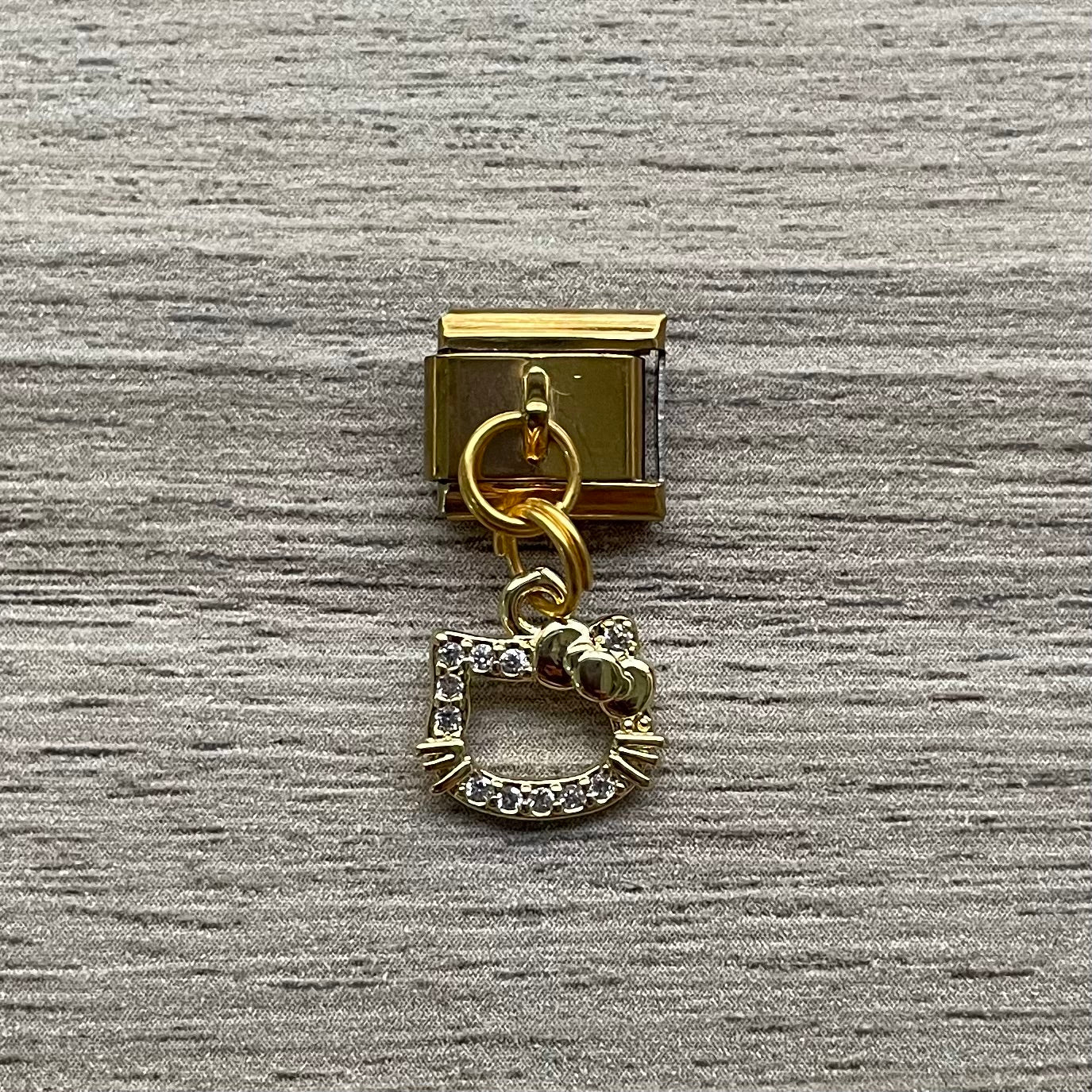 CHARM Kitty Cara Colgante con Zirconia